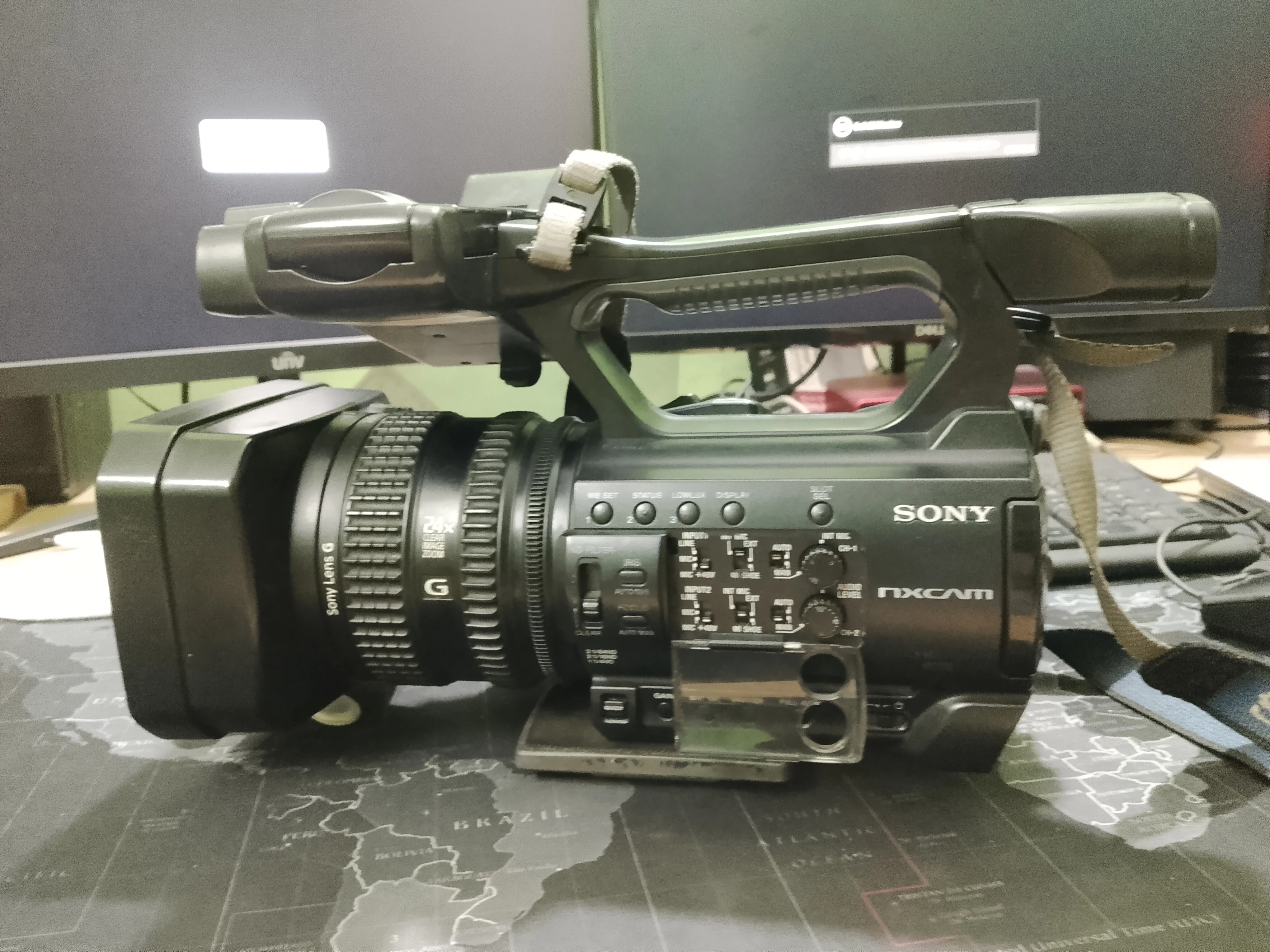Sony HXR-NX100 — For Sale